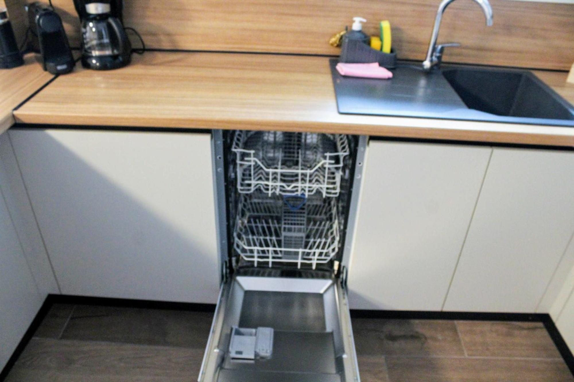 Konstantinos Apartment 네아 모우다니아 외부 사진